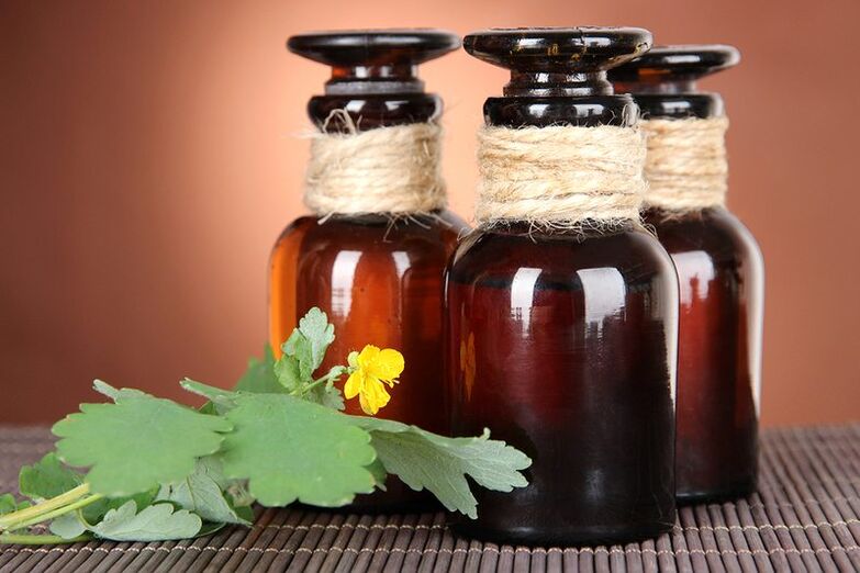 The alcohol color of celandine - a folk remedy for chronic prostatitis